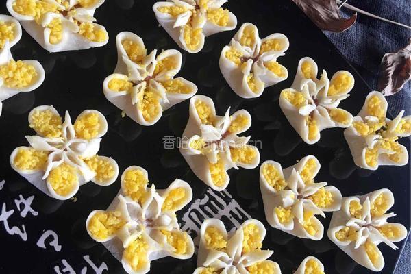 【梅花饺子】的做法图解12