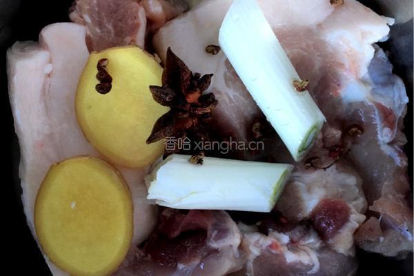 陕西风味~胡萝卜丁肉辣子的做法图解2
