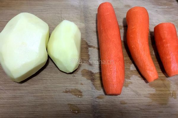陕西风味~胡萝卜丁肉辣子的做法图解5