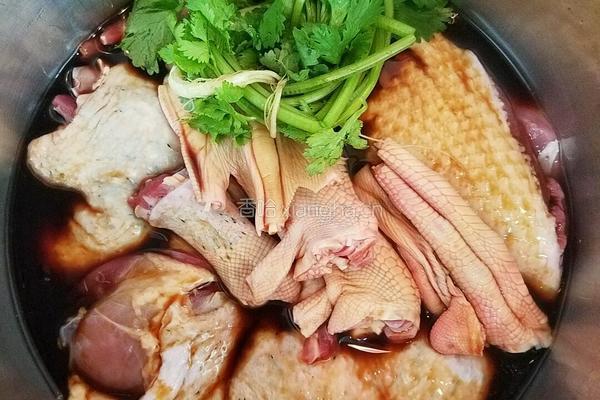 卤水鸭肉的做法图解2