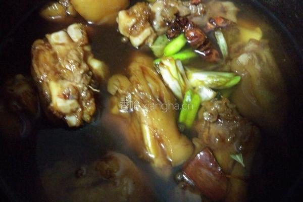 酱猪手的做法图解2