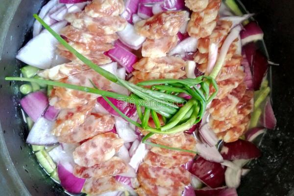 电饭煲腊肠饭的做法图解2