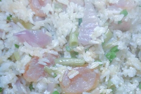 电饭煲腊肠饭的做法图解3