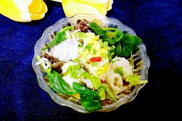 暖胃海鲜豌豆苗馄饨的做法图解18