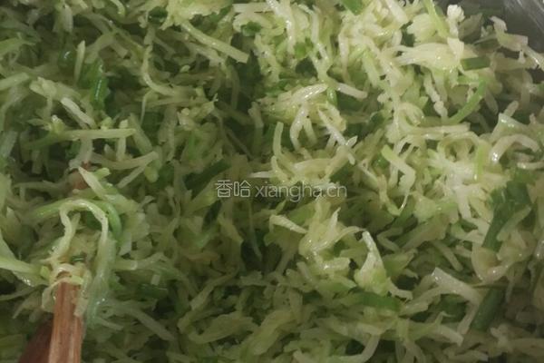 萝卜馅饺子的做法图解4