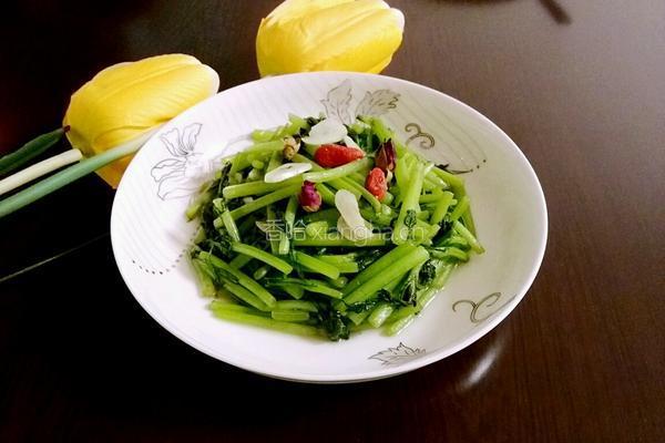 清炒蒜蓉茼蒿的做法图解7
