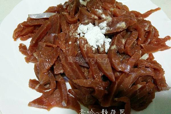 芹菜泡椒炒牛肉的做法图解2