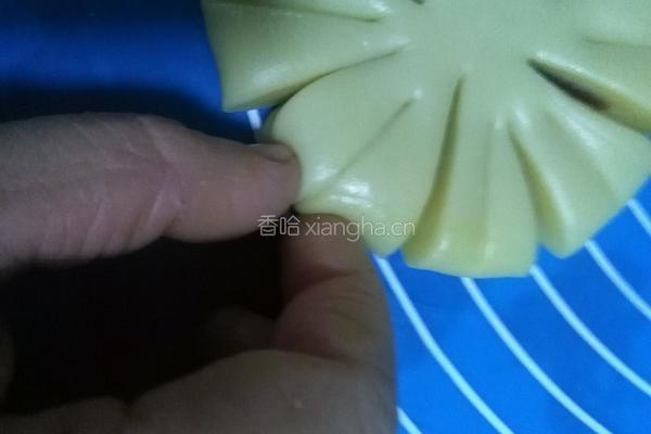 向日葵莲蓉酥的做法图解18
