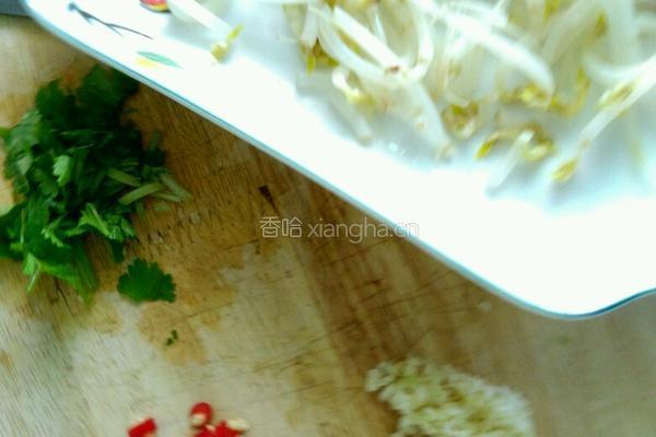 柠檬鸡丝的做法图解2