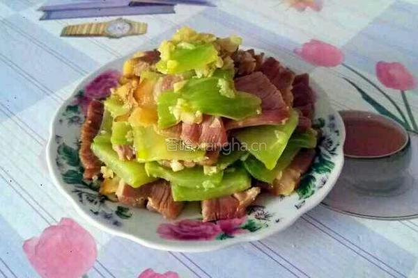腊肉炒莴苣
