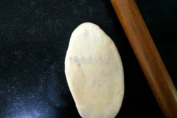 毛毛虫豆沙面包的做法图解12