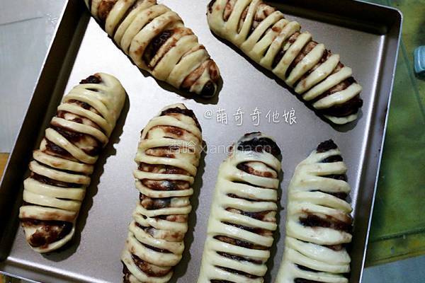 毛毛虫豆沙面包的做法图解18