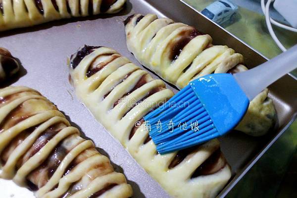 毛毛虫豆沙面包的做法图解19