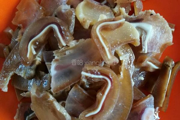 香芹炒腊猪头肉的做法图解6