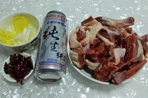 啤酒鸭的做法图解1