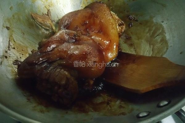 扒肘子的做法图解8