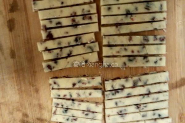 蔓越莓酥条的做法图解7