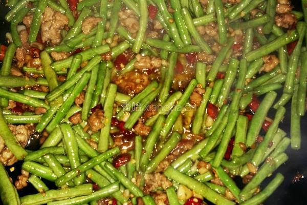 干煸肉沬豆角的做法图解7
