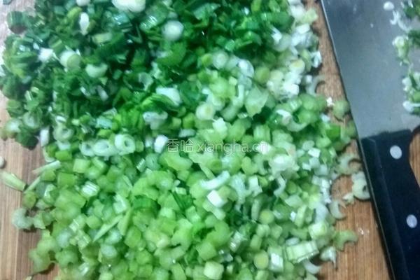 猪肉豆干香菇包子的做法图解7