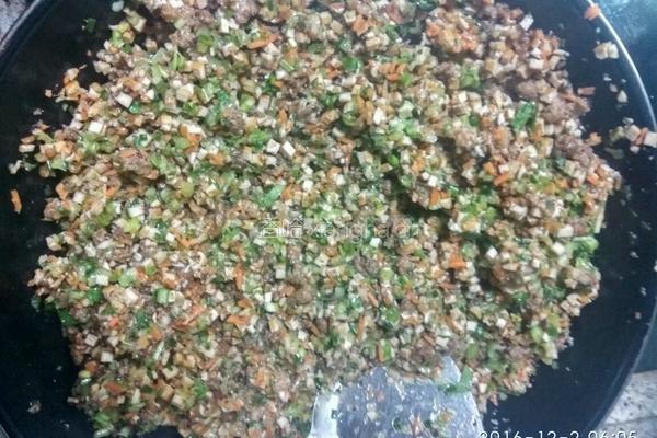 猪肉豆干香菇包子的做法图解9