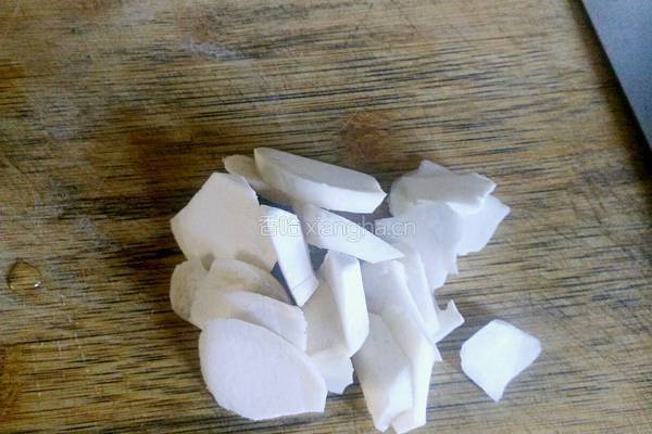 花蛤菌菇汤的做法图解1