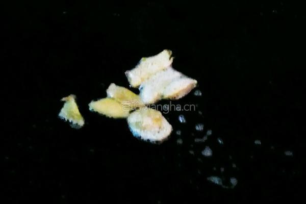 清炒南瓜片的做法图解2