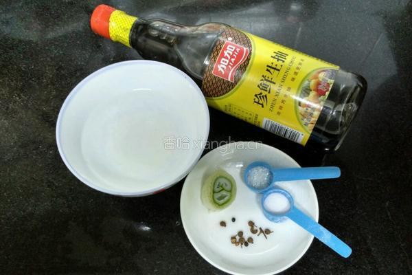 芹菜炒肉的做法图解3