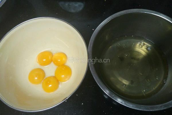 电饭煲酸奶蛋糕的做法图解1