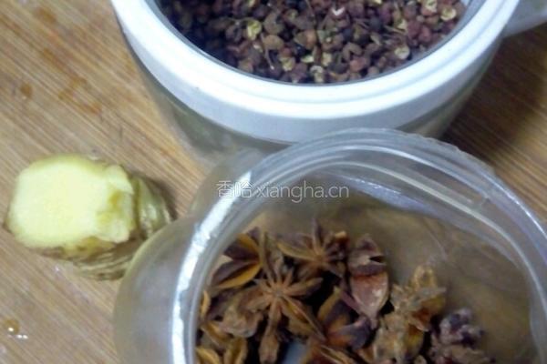 盐水豆腐的做法图解1