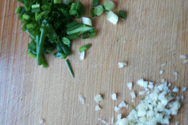 白菜炒粉丝的做法图解3