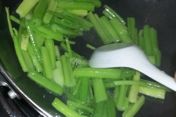 清炒芹菜的做法图解9
