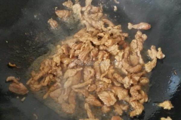 酸菜肉丝粉条汤的做法图解3