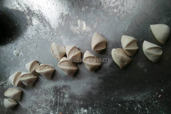 鱼丸馅饺子的做法图解3