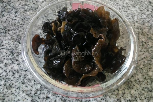 芸豆炒木耳的做法图解3