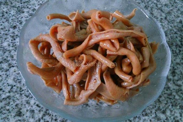小炒卤鸭肠的做法图解3