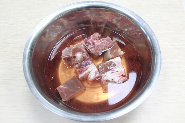 一碗暖粒粒的羊肉汤的做法图解2