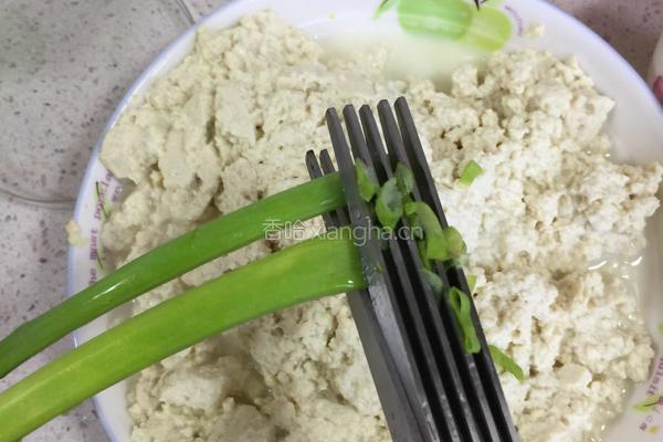 豆腐丸子的做法图解2