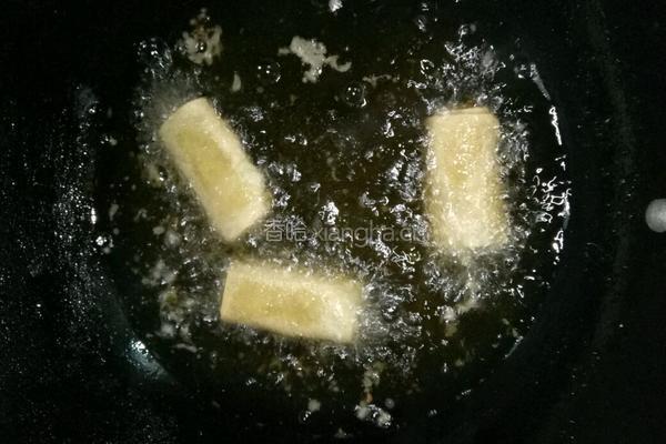豆腐皮炸肉卷的做法图解9