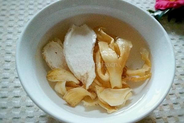 人参药膳鸡汤的做法图解3