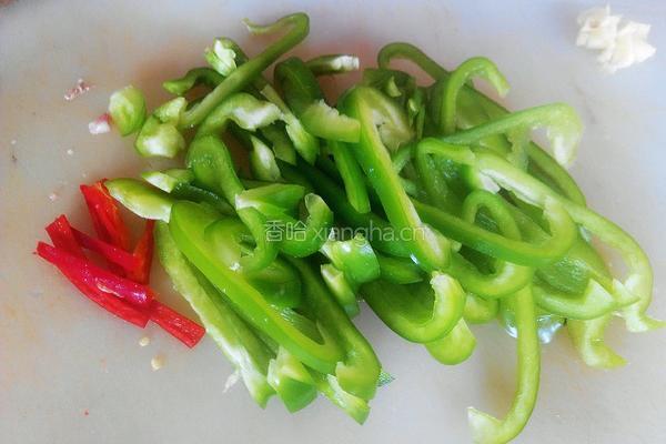 青椒炒肉的做法图解2