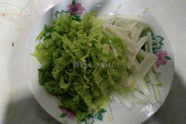 白菜蛋炒饭的做法图解1