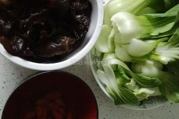 映日荷花油菜的做法图解1