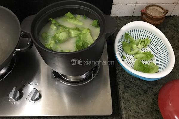 烧猪骨淡菜芥菜粥的做法图解8