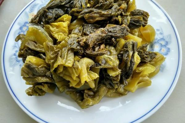 酸菜豆腐鱼头汤的做法图解3