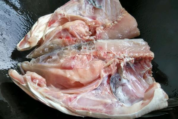 酸菜豆腐鱼头汤的做法图解6