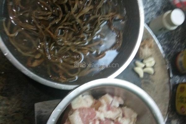 干豆角红烧肉的做法图解1
