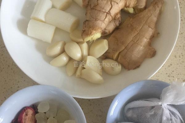 卤牛肉 牛肚 鸡蛋的做法图解1