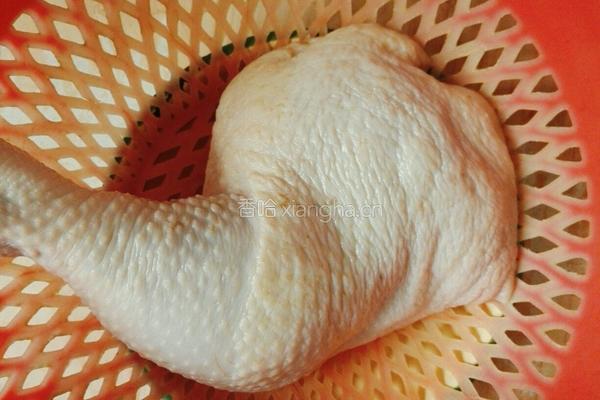 蒸盐焗鸡腿的做法图解1