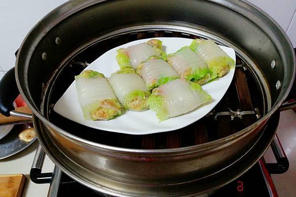 鲜美白菜虾肉卷的做法图解10