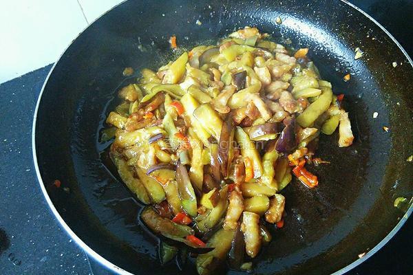 五花肉烧茄子的做法图解12